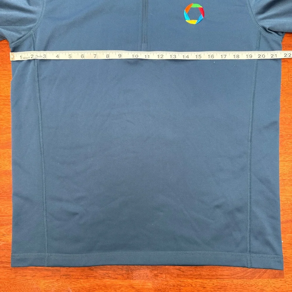 The North Face Quarter Zip Pullover Mens M/M Blue Rainbow Logo Performance Shirt
